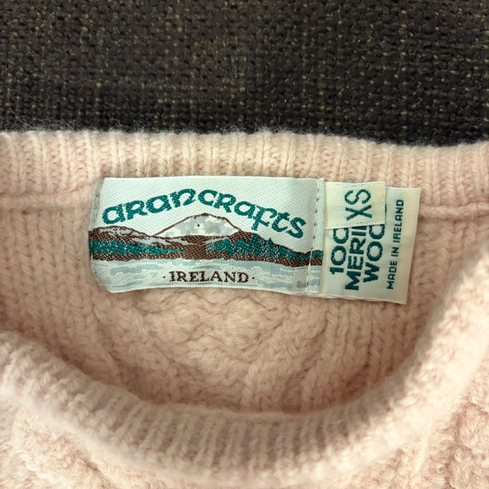 Aran Crafts 100% Merino Wool Knit Sweater Size XS Pink Thick and Warm - Picture 3 of 10